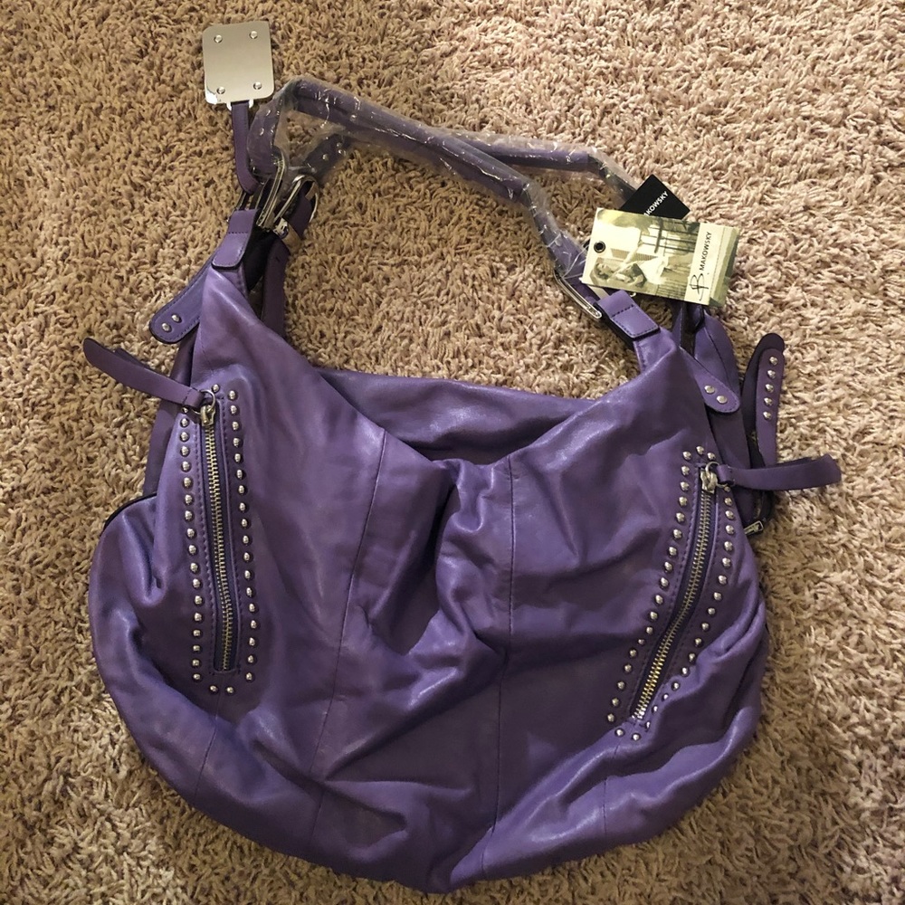 B. Makowsky Glove Leather Zip Top Satchel